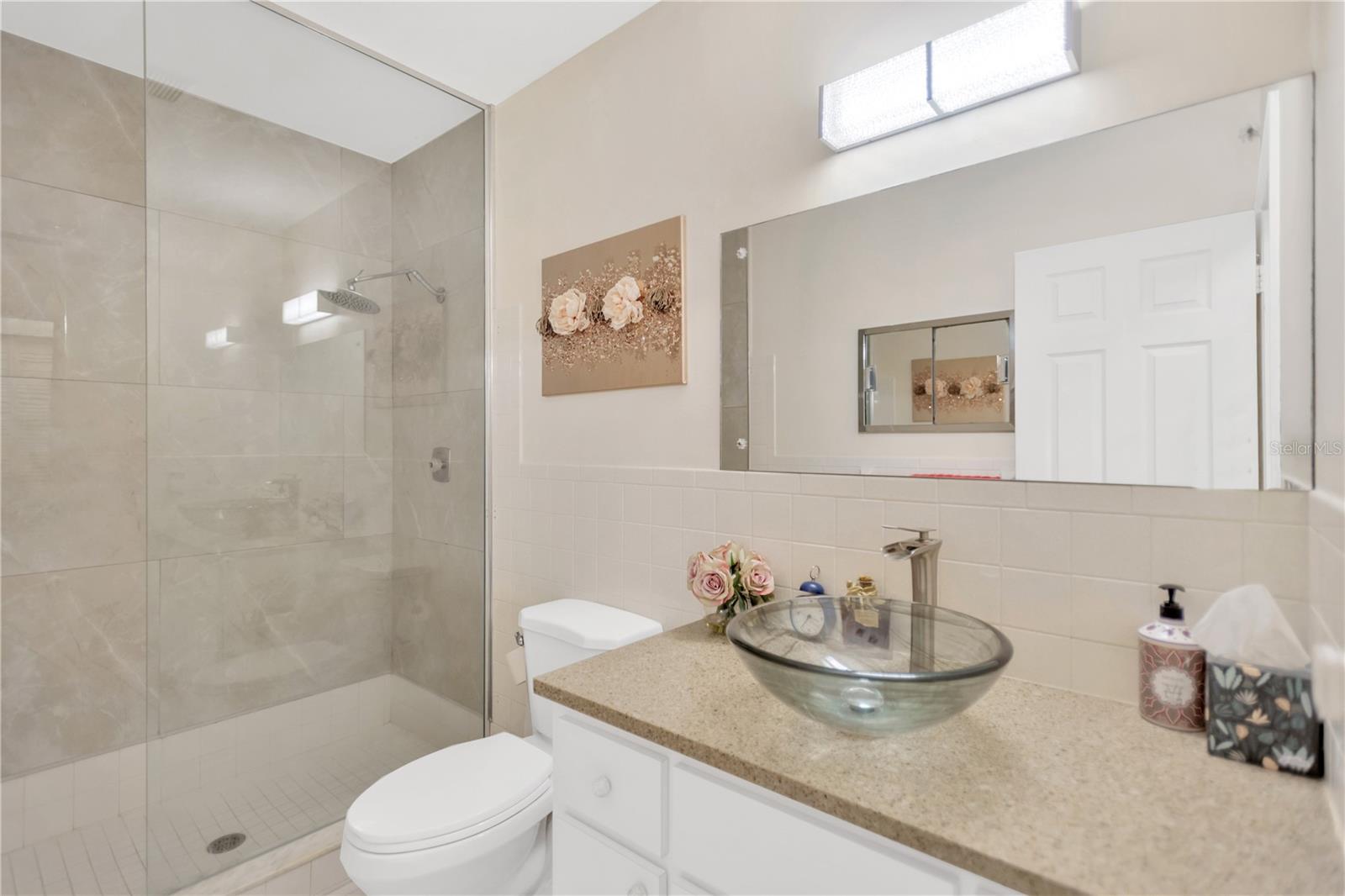 2350 HAITIAN DR #6 — photo 18