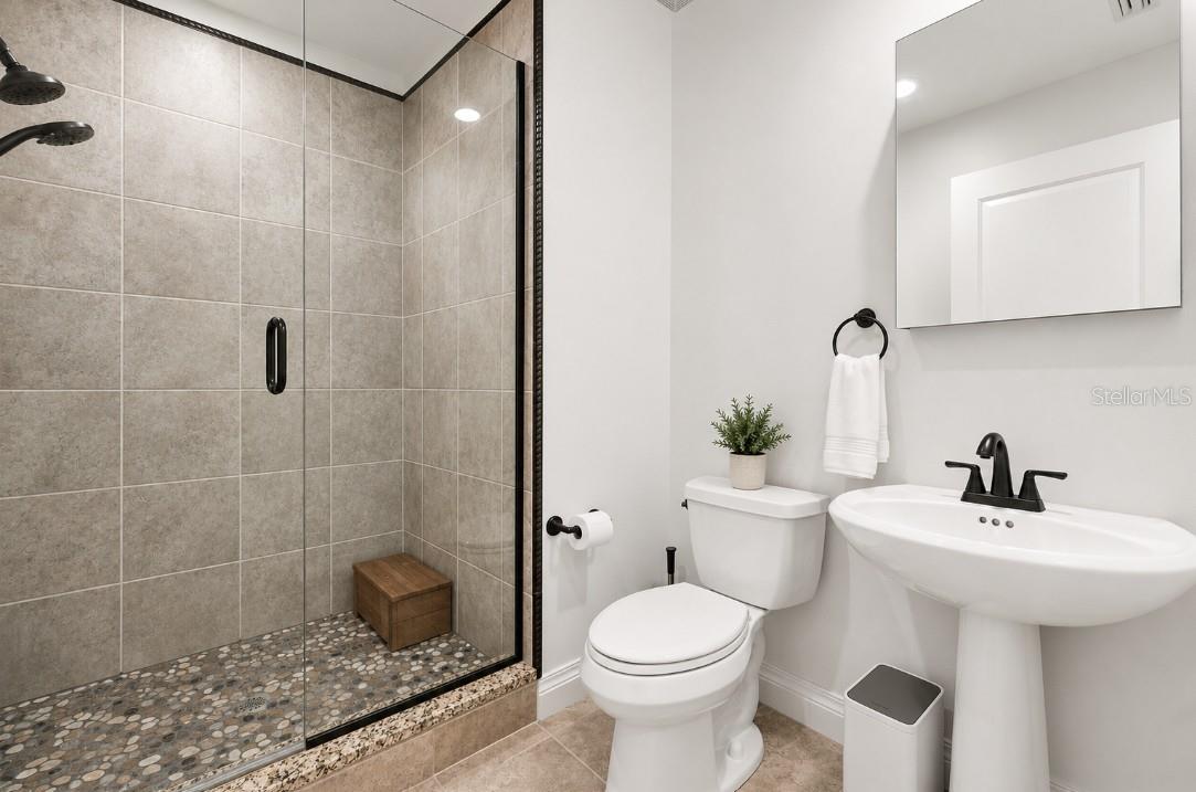 1209 E CUMBERLAND AVE #2504 — photo 17