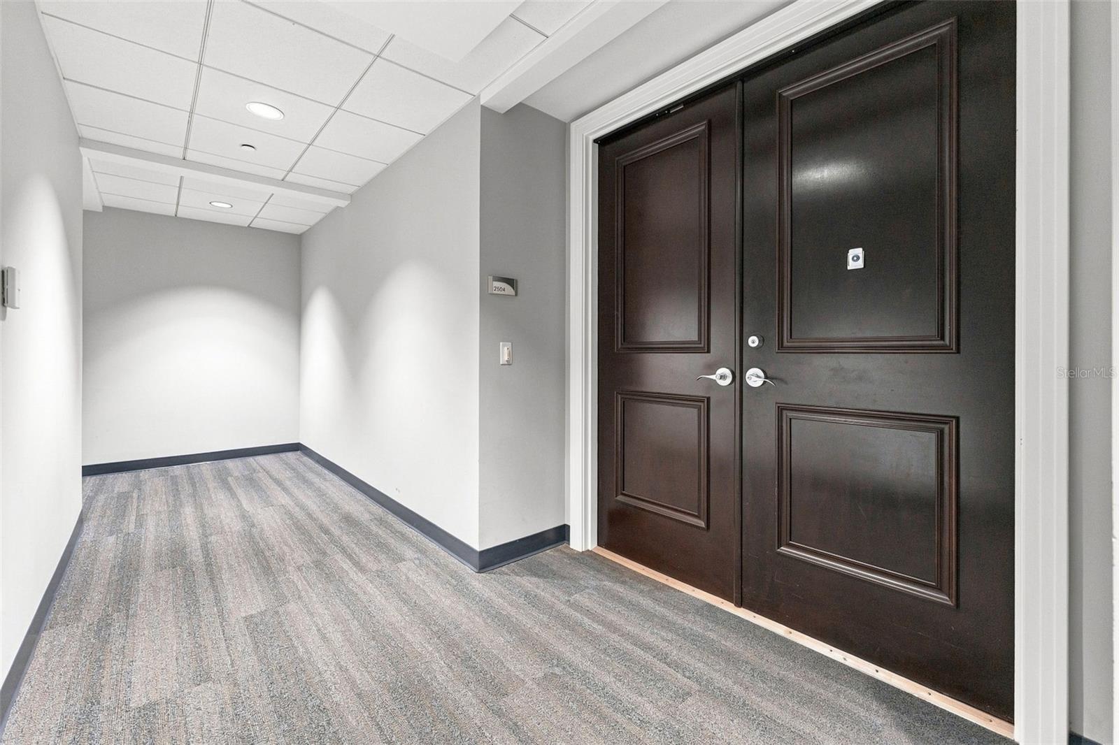 1209 E CUMBERLAND AVE #2504 — photo 2