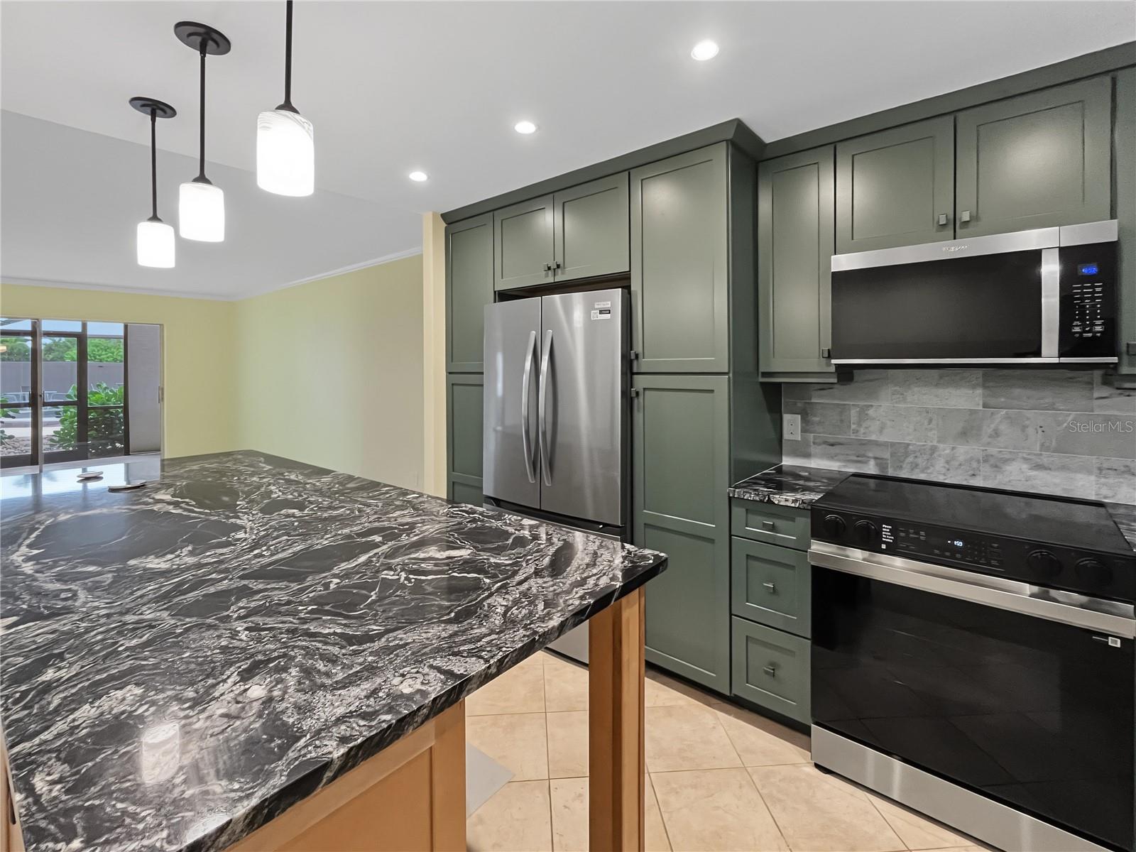 6470 HOLLYWOOD BLVD #104 — photo 4