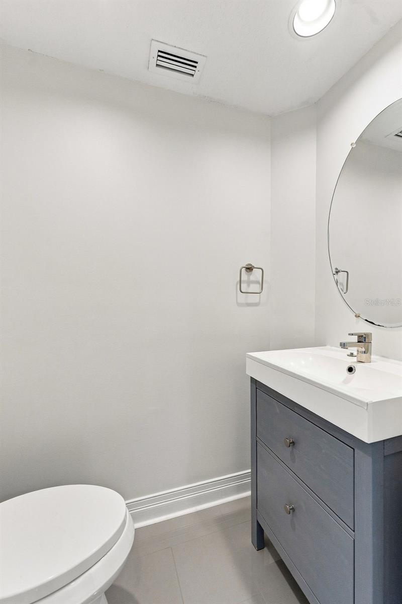 1209 E CUMBERLAND AVE #608 — photo 19