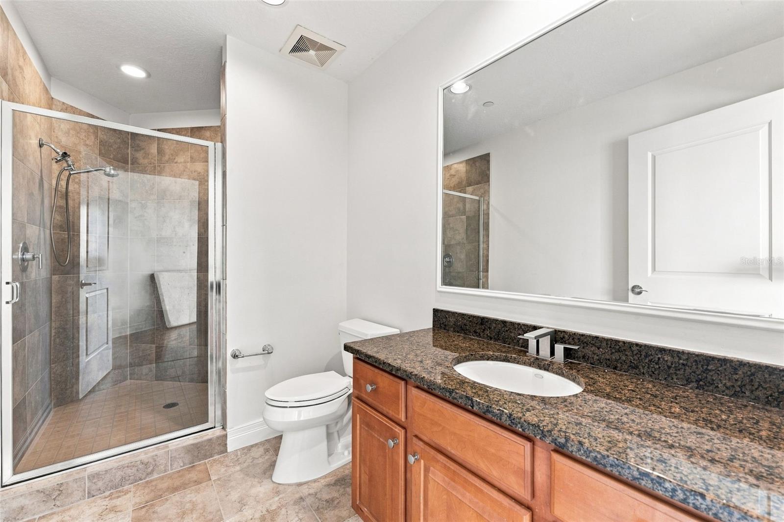 1209 E CUMBERLAND AVE #608 — photo 16