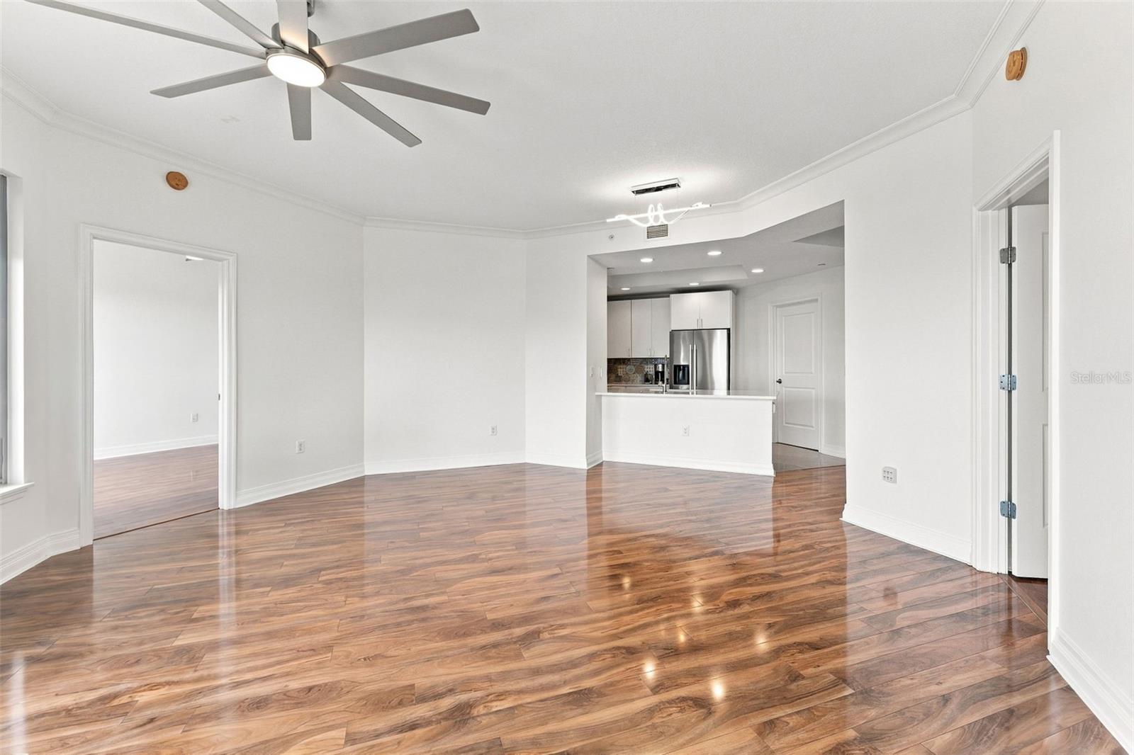 1209 E CUMBERLAND AVE #608 — photo 8