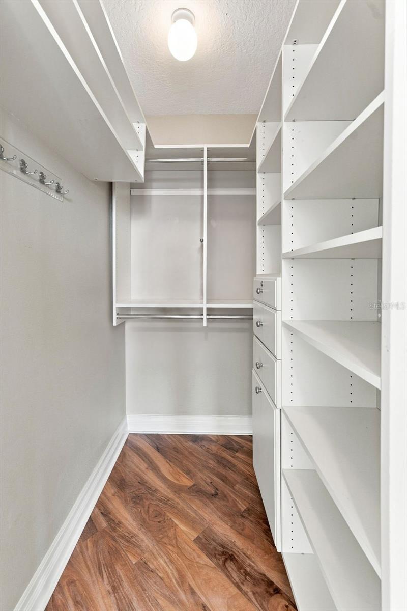 1209 E CUMBERLAND AVE #608 — photo 11