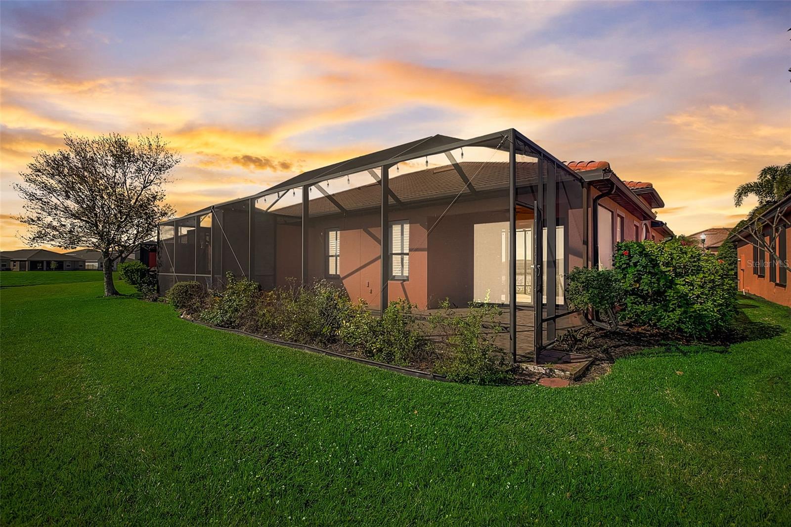5673 SUNSET FALLS DR — photo 15