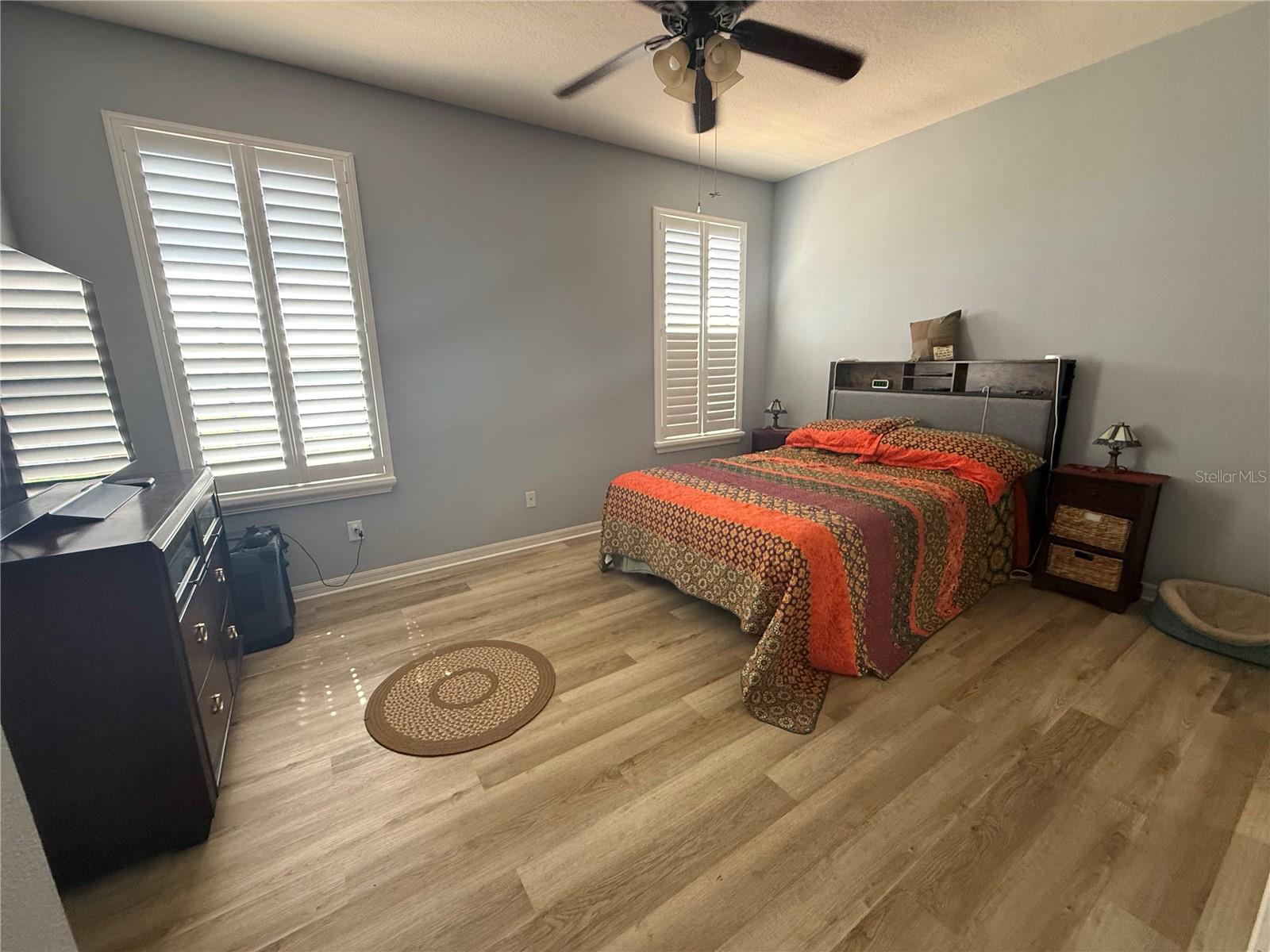 5673 SUNSET FALLS DR — photo 5