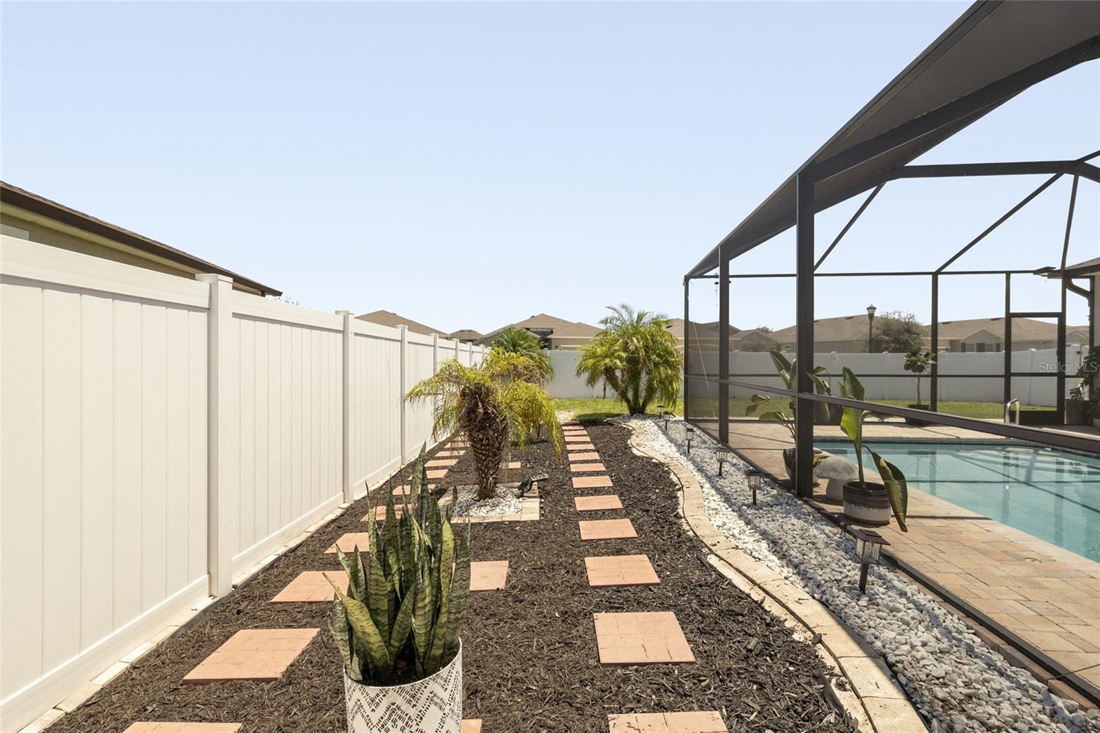 13301 WATERLEAF GARDEN CIR — photo 31