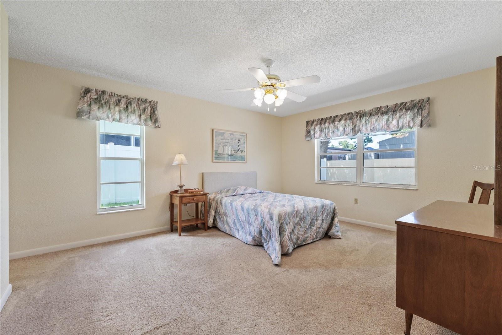 7329 FAIRWOOD AVE — photo 17