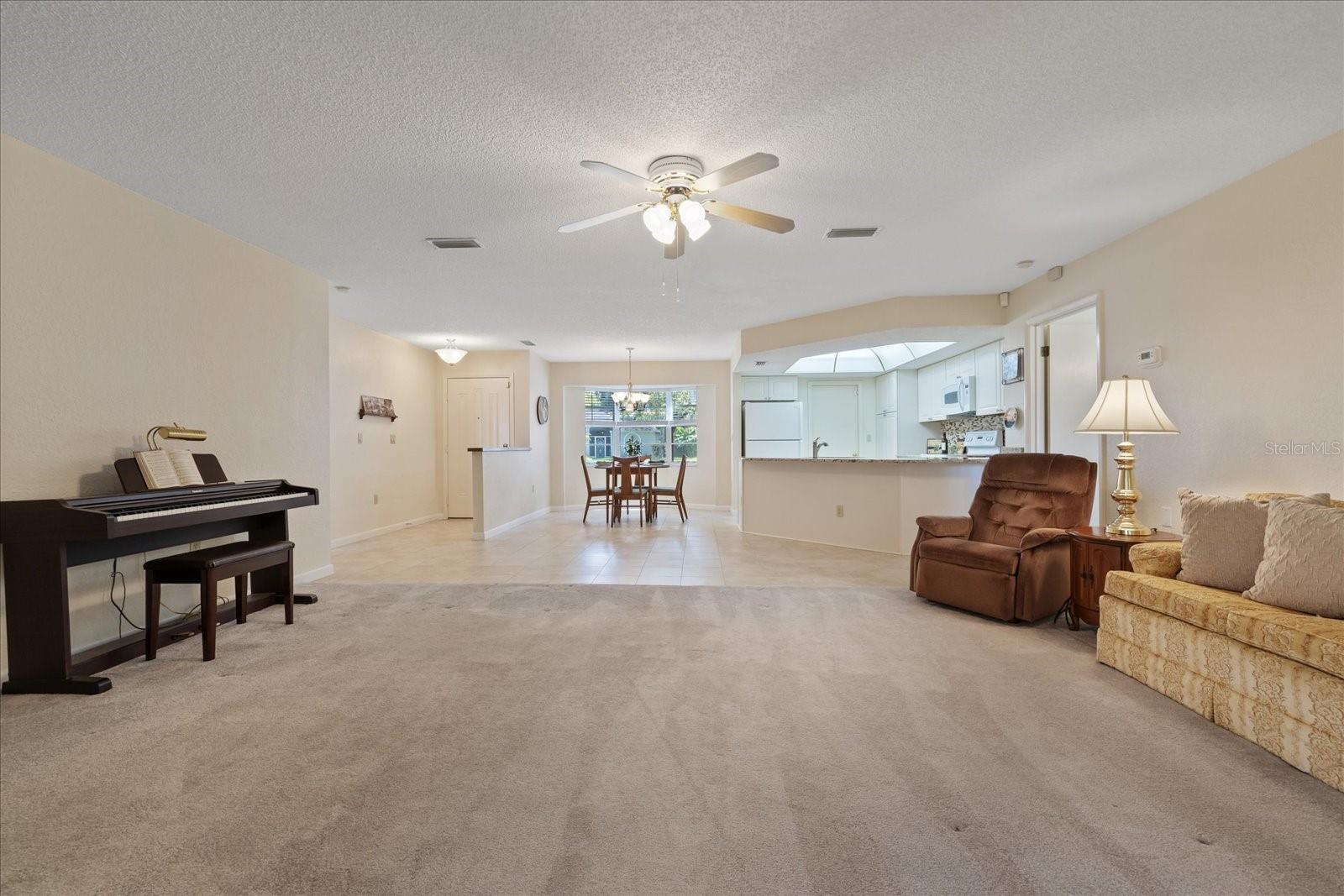 7329 FAIRWOOD AVE — photo 4