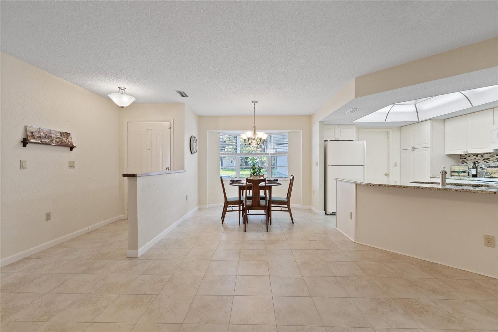 7329 FAIRWOOD AVE — photo 25