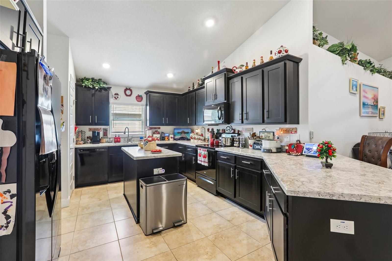 16214 VINE CLIFF AVE — photo 20