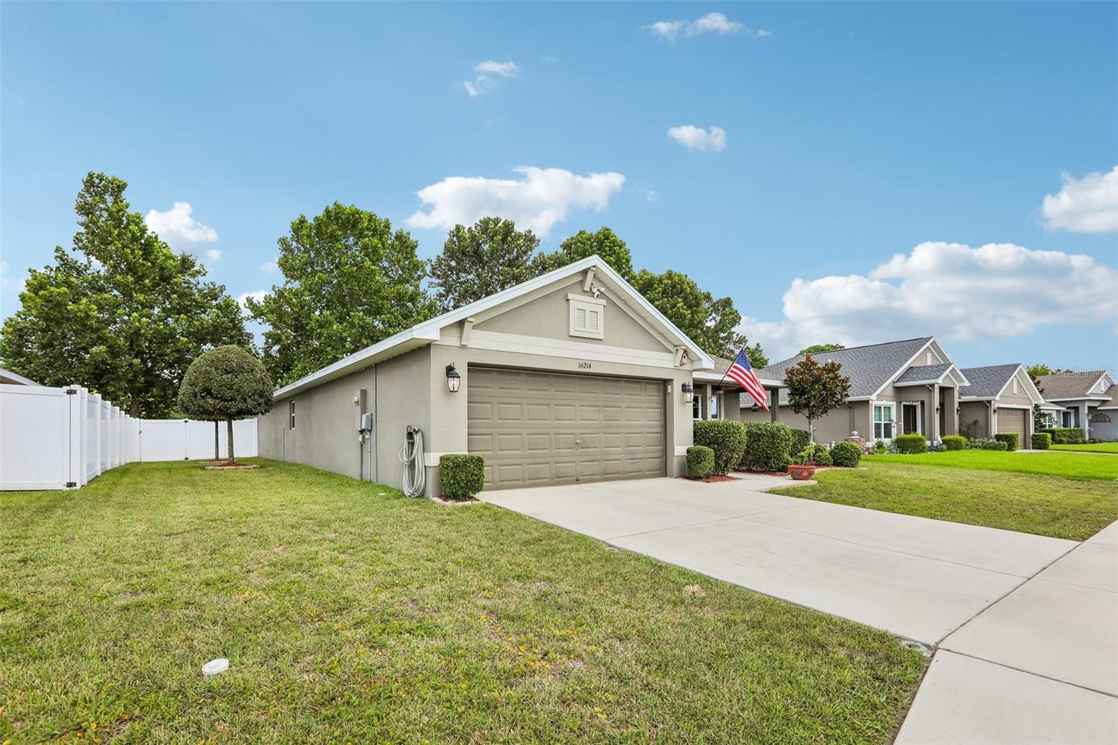 16214 VINE CLIFF AVE — photo 4