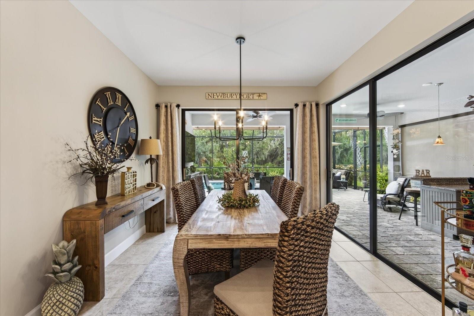 7608 VIOLA LOOP — photo 17