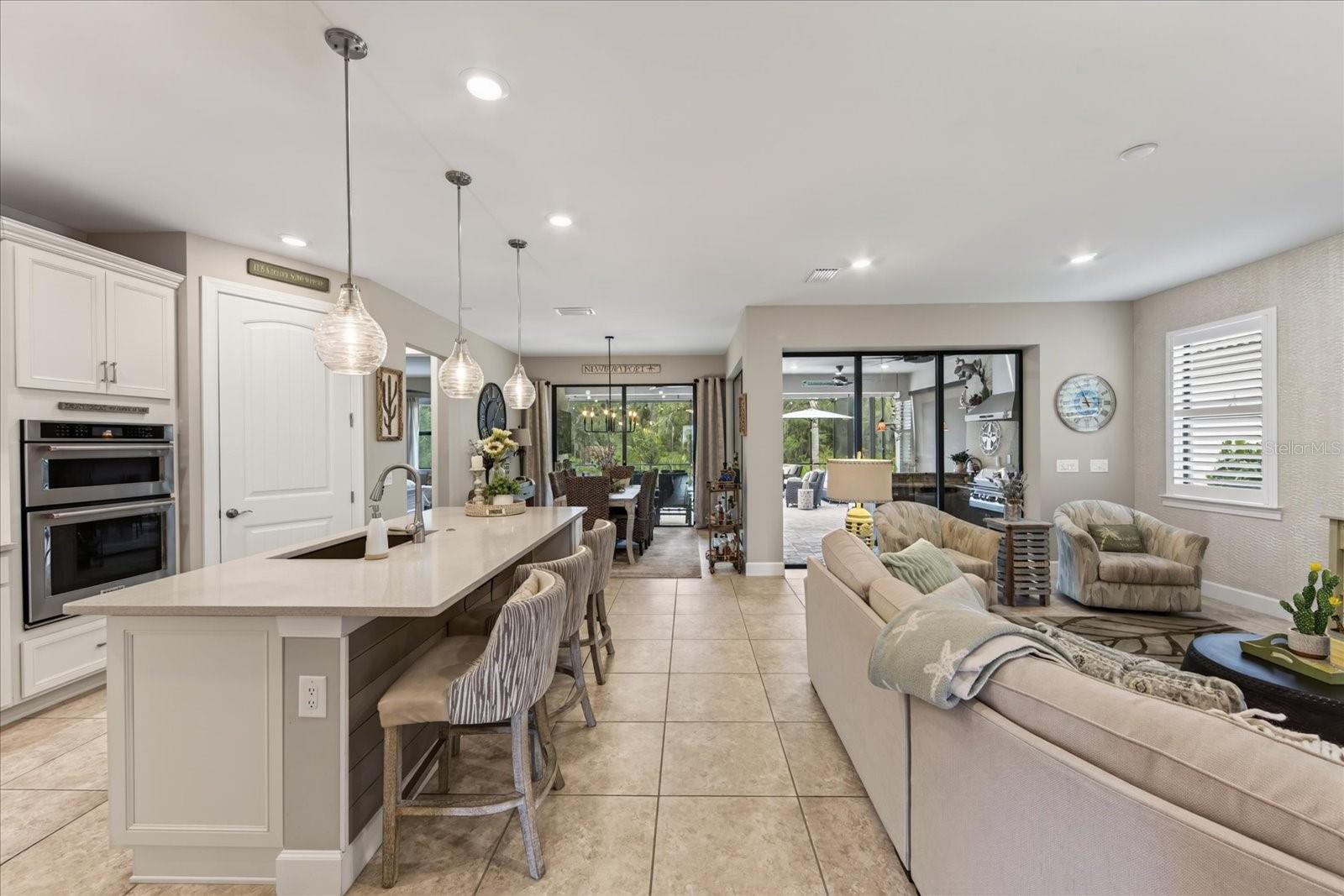 7608 VIOLA LOOP — photo 16