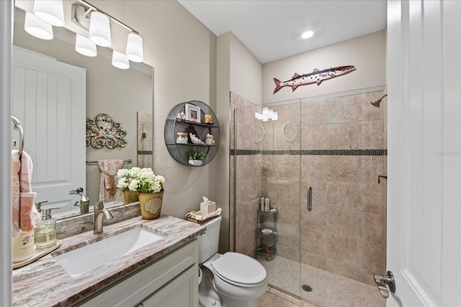 7608 VIOLA LOOP — photo 34