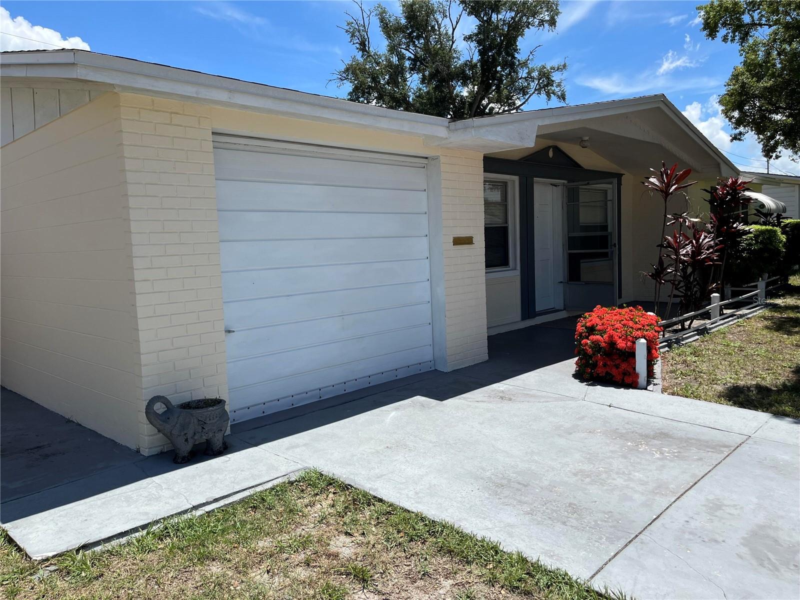 3632 PENSDALE DR — photo 2