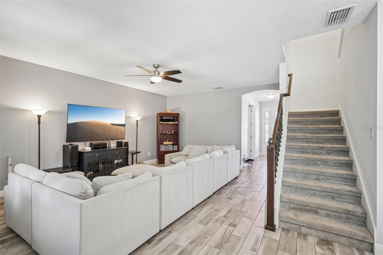 1605 ANASTACIA LN — photo 18
