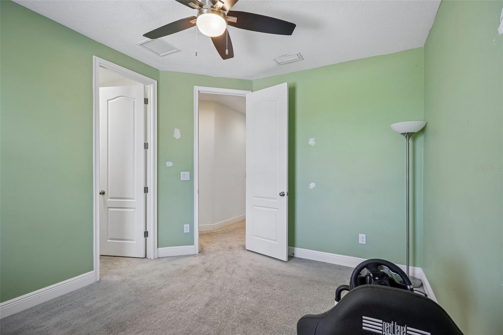 1605 ANASTACIA LN — photo 41