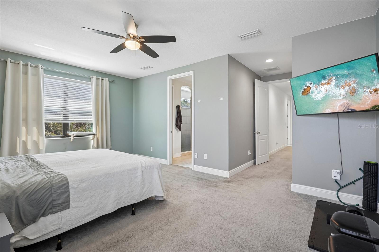 1605 ANASTACIA LN — photo 34