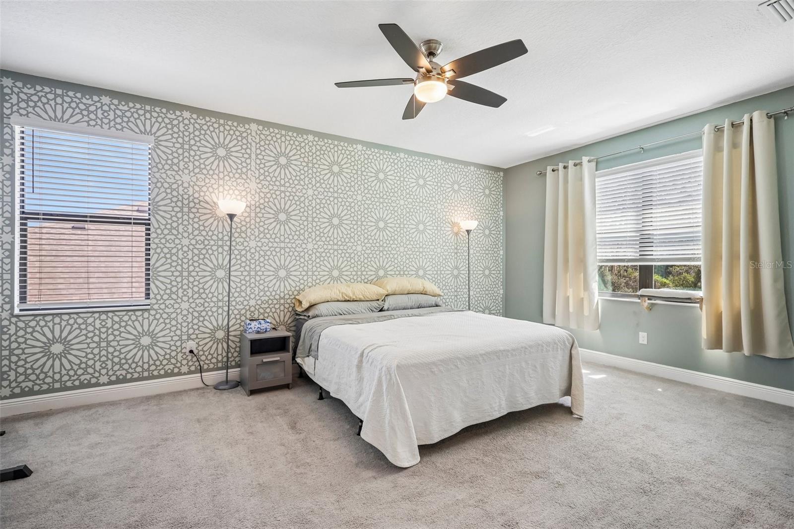 1605 ANASTACIA LN — photo 33