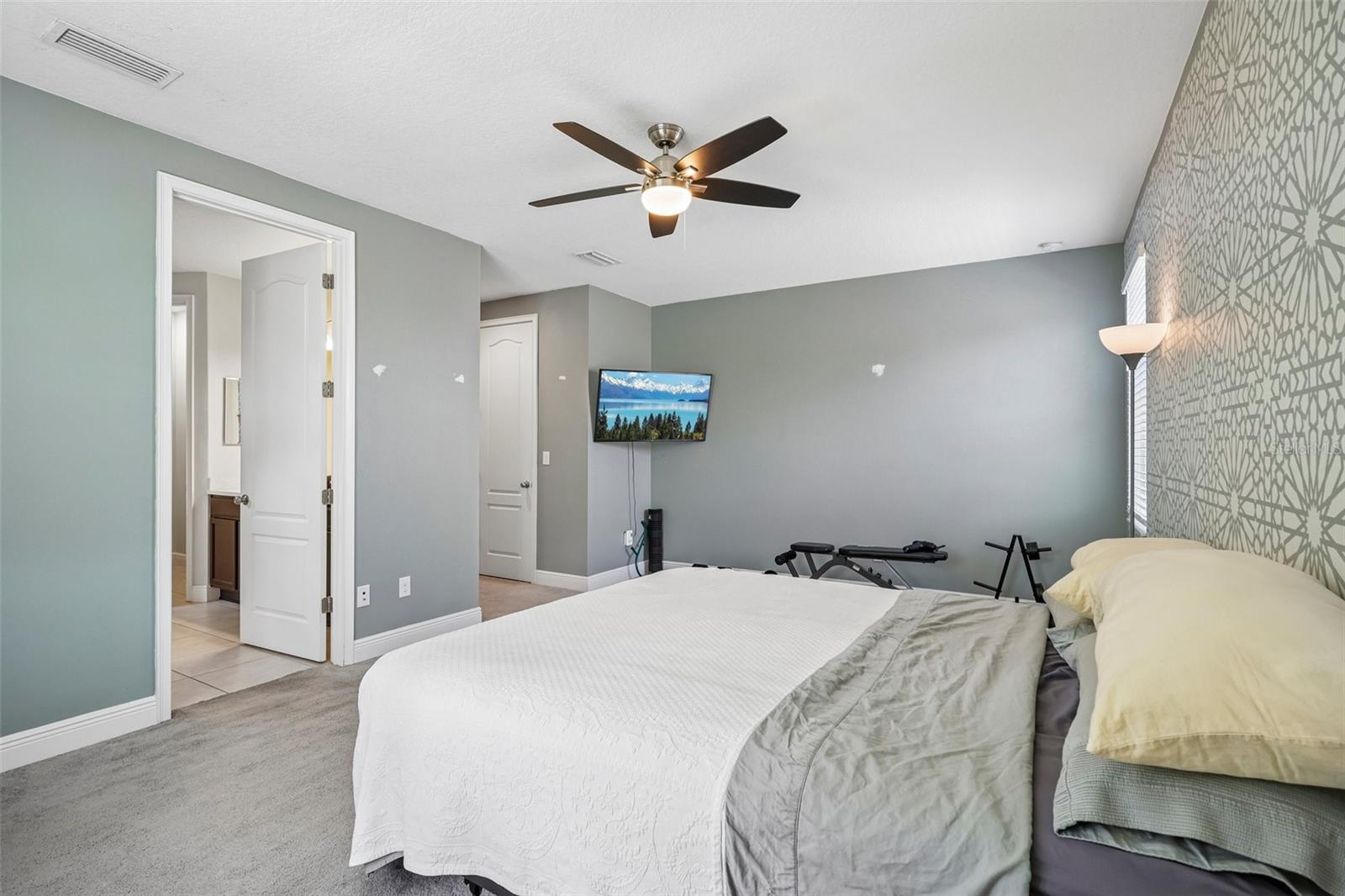1605 ANASTACIA LN — photo 39