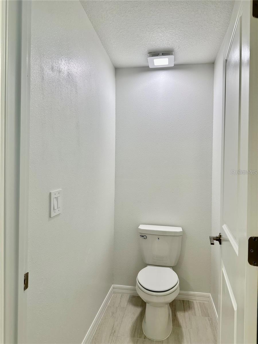 17606 HAPPYTRAILS ST — photo 36