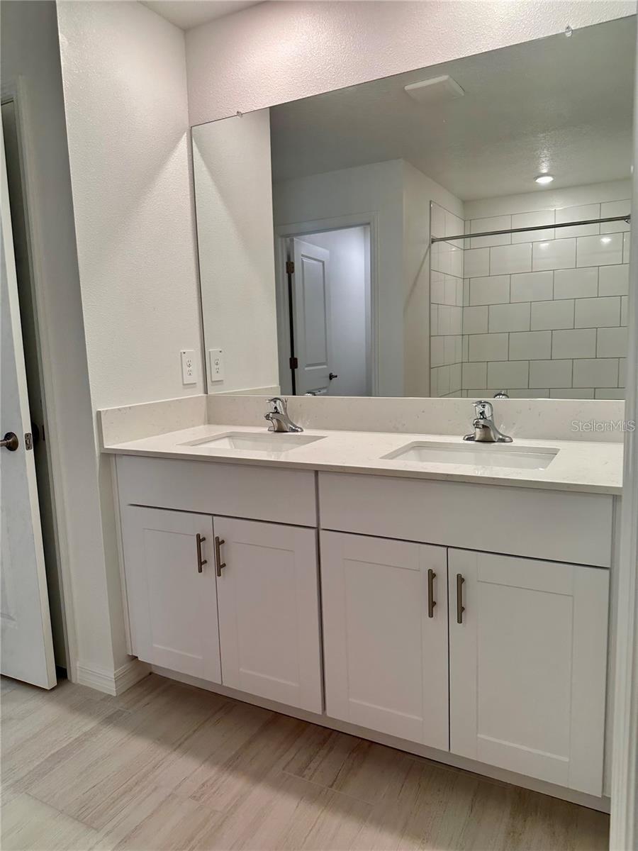 17606 HAPPYTRAILS ST — photo 33