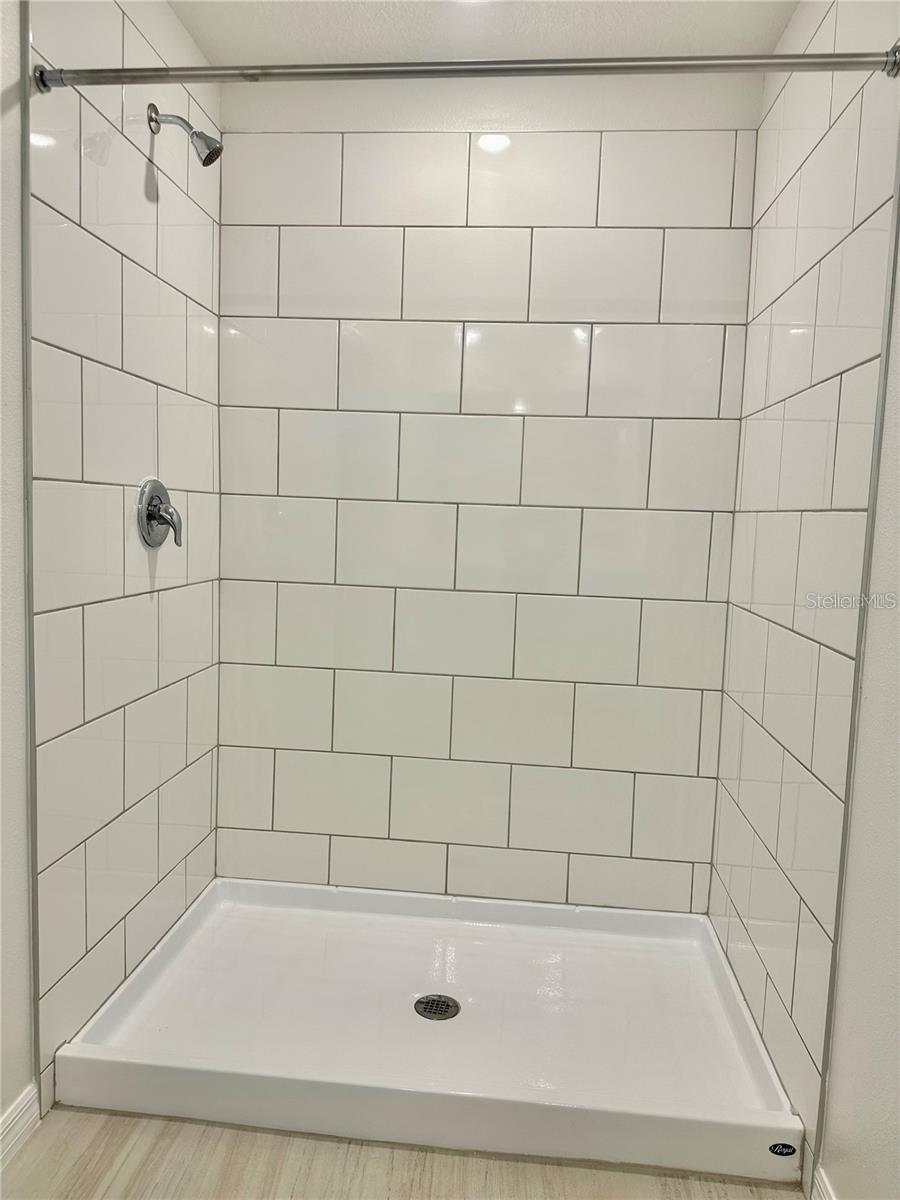 17606 HAPPYTRAILS ST — photo 35