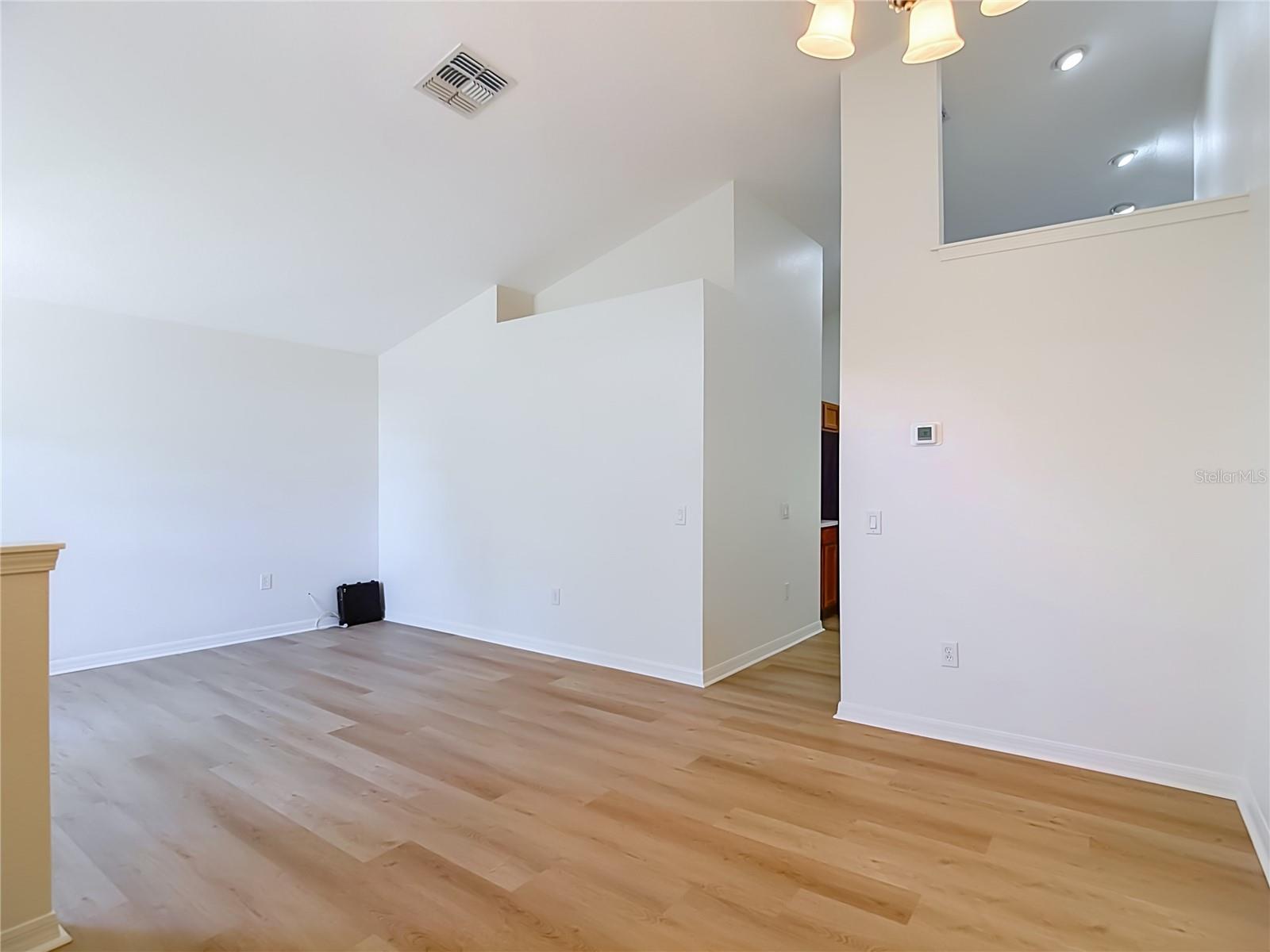7441 TOWER BRIDGE DR — photo 7
