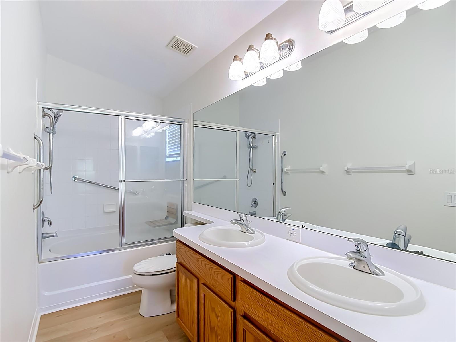 7441 TOWER BRIDGE DR — photo 34