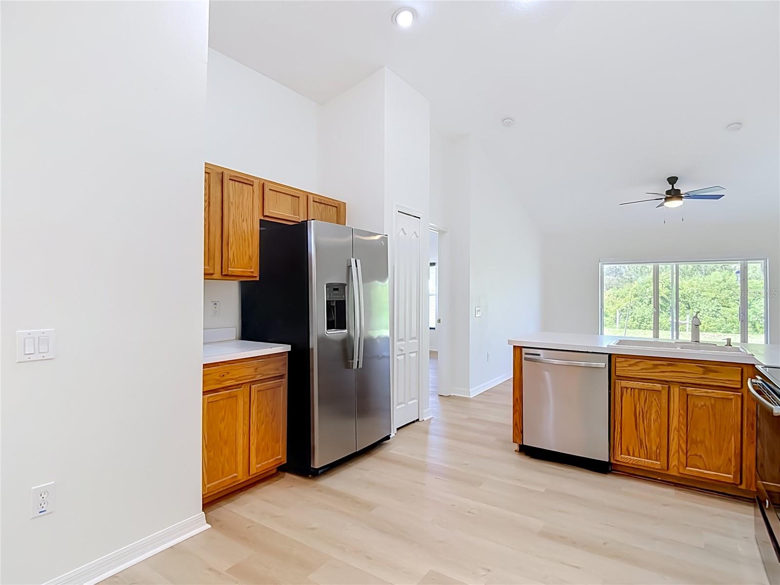 7441 TOWER BRIDGE DR — photo 17