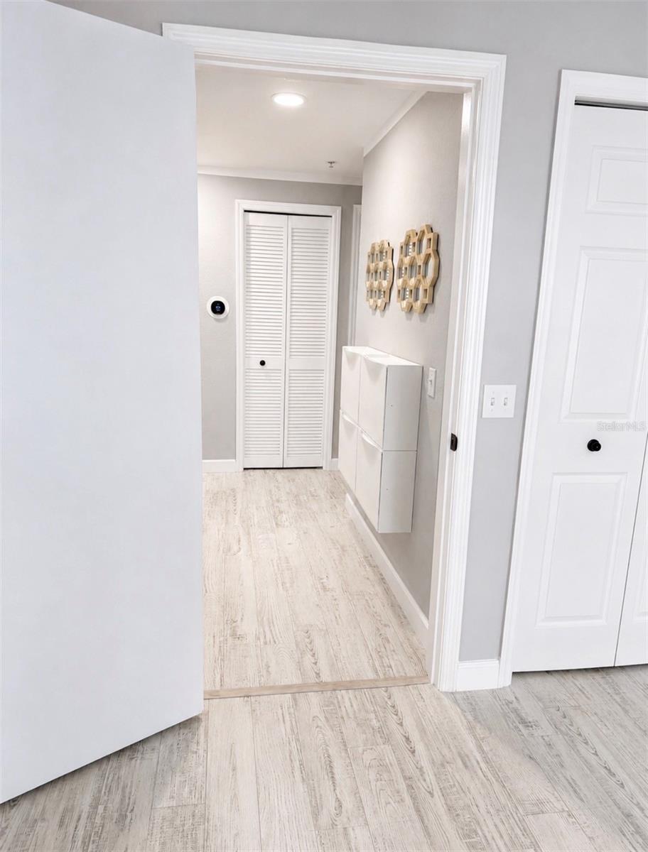 5152 NORTHRIDGE RD #202 — photo 13