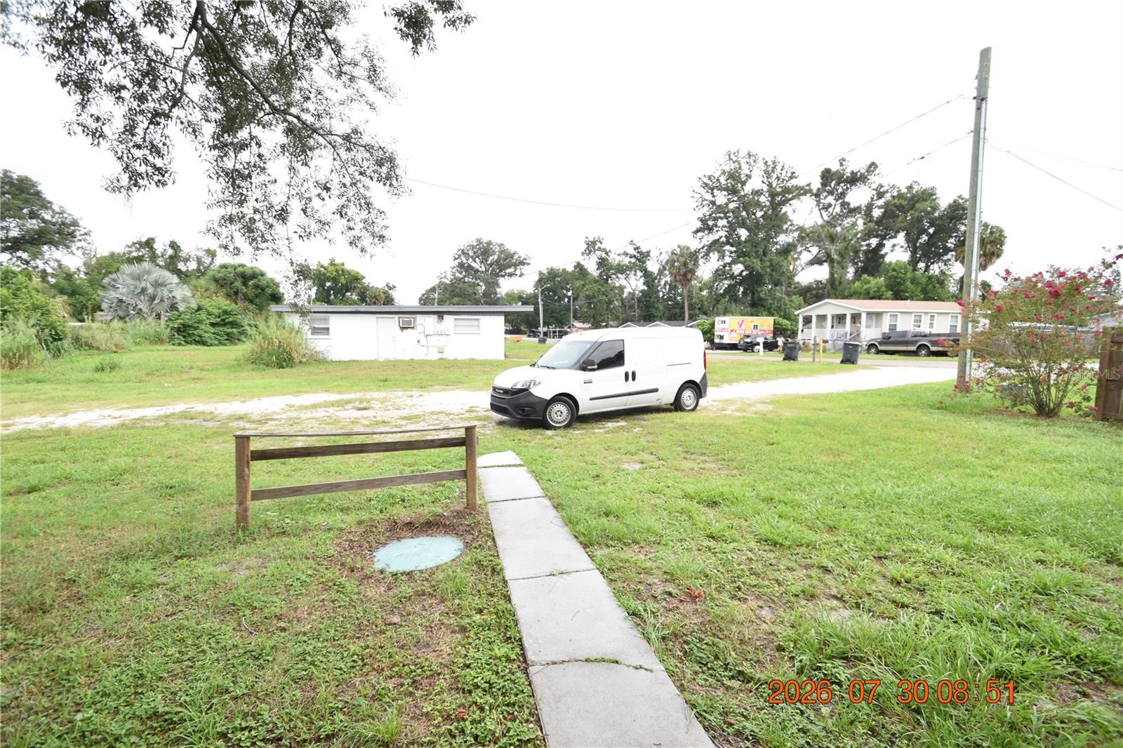 12203 N 9TH ST — photo 9