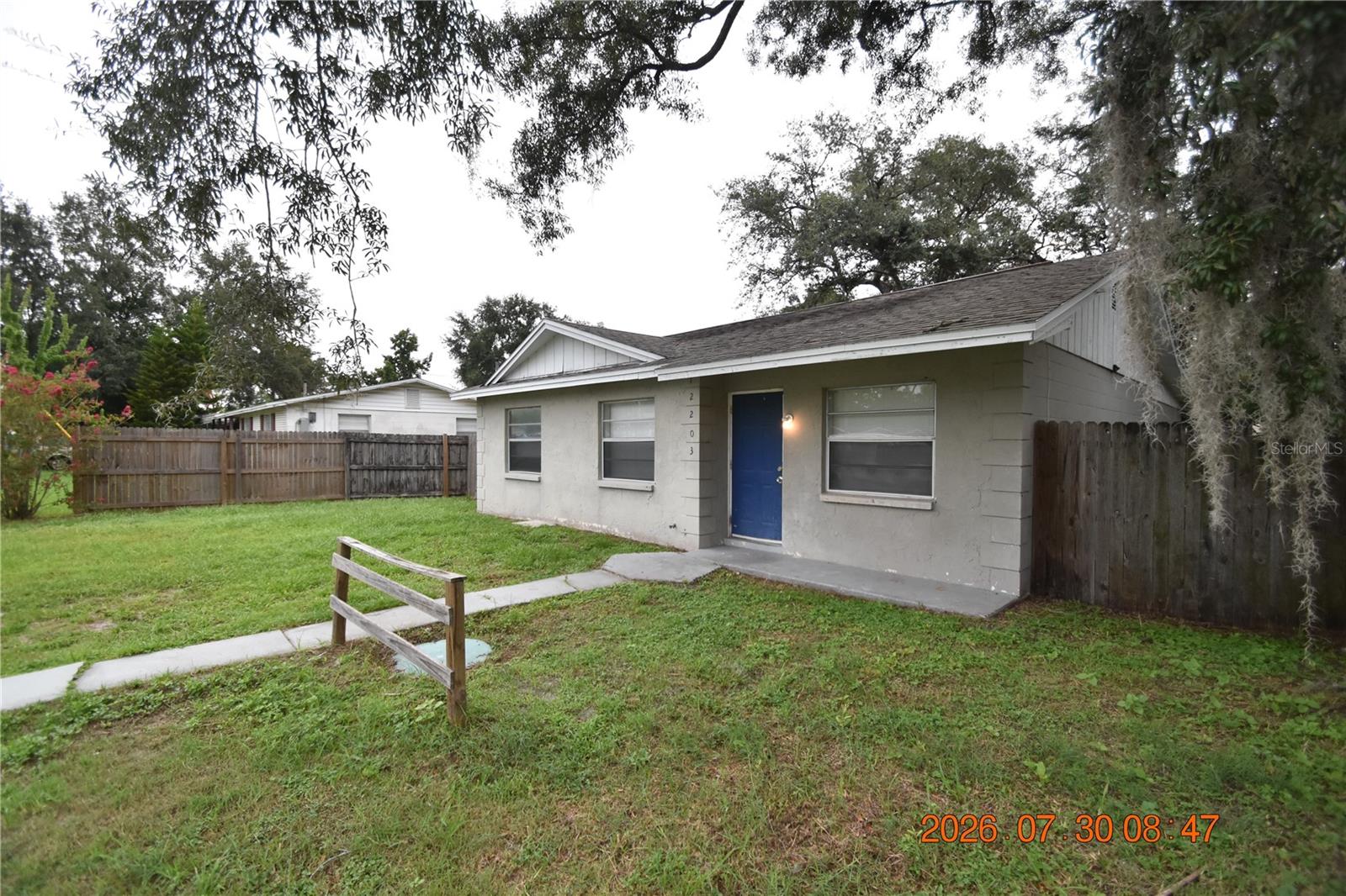 12203 N 9TH ST — photo 2