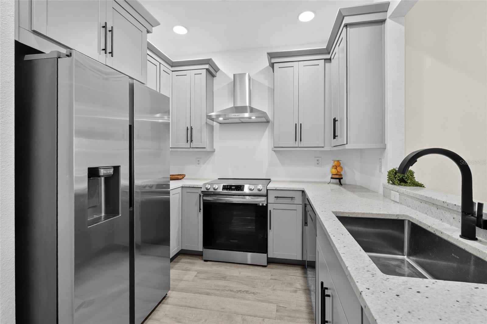 3687 PARKRIDGE CIR #8-106 — photo 5