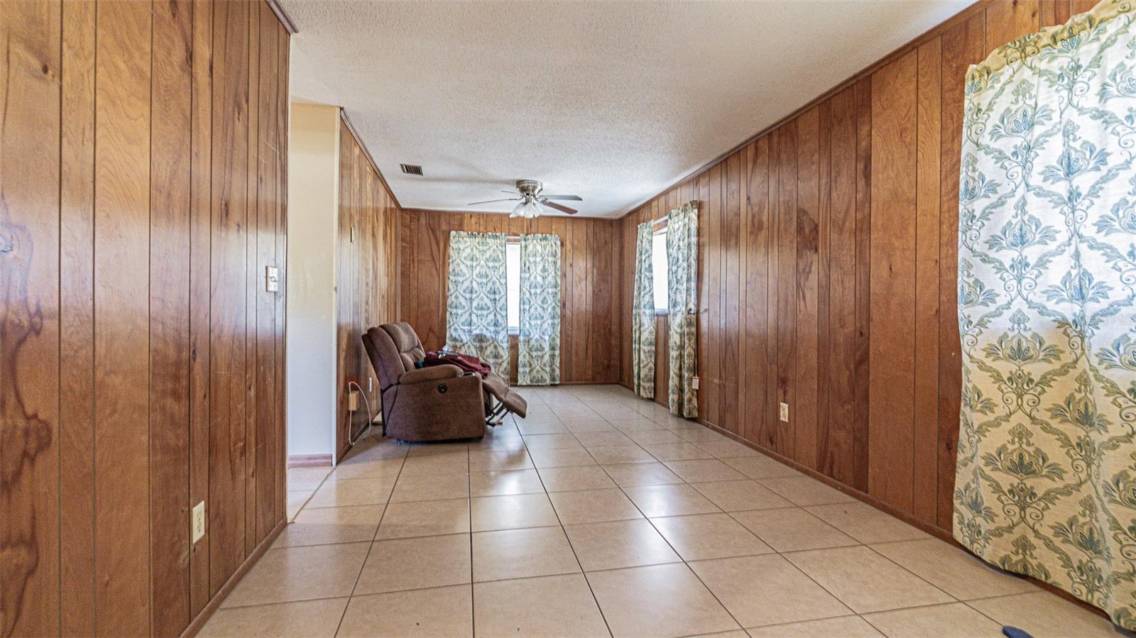 3902 AUTUMN PALM DR — photo 24