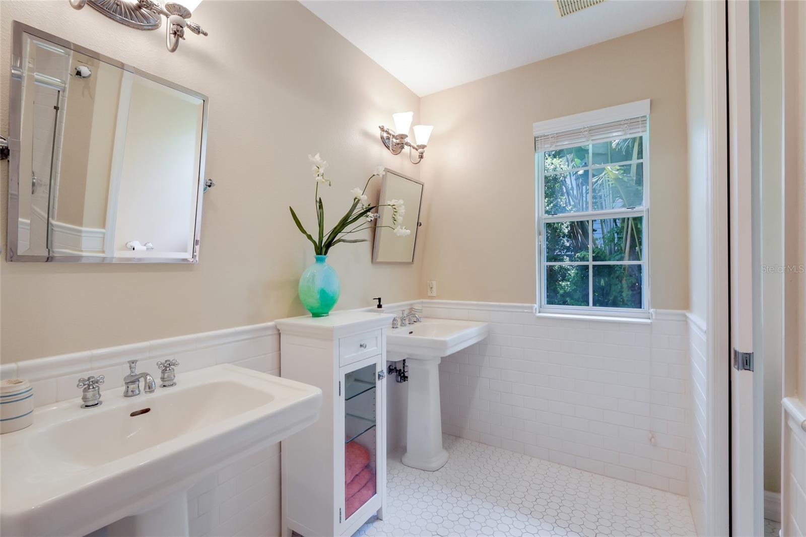 5904 RIVERVIEW BLVD — photo 35