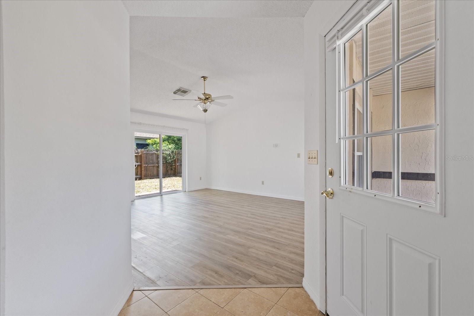 5102 MEADOWLARK LN — photo 7