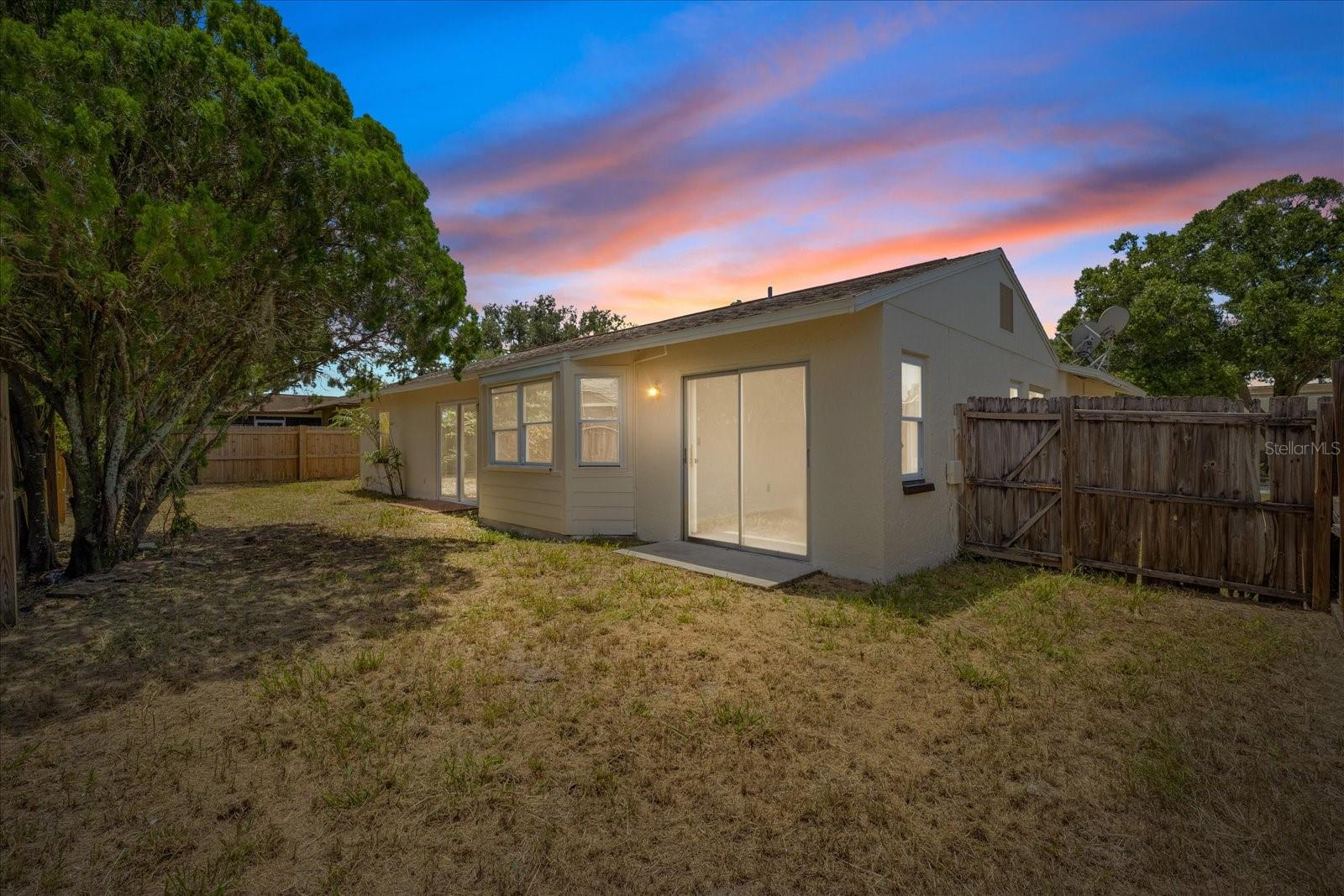 5102 MEADOWLARK LN — photo 6