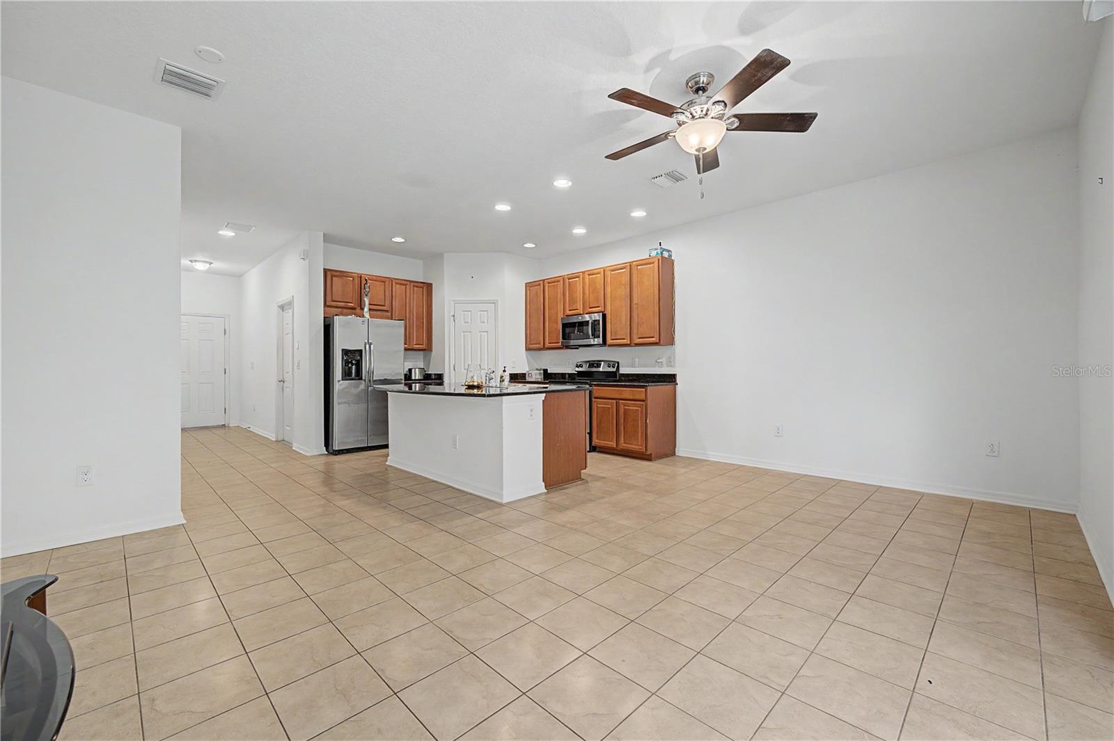 6914 HOLLY HEATH DR — photo 7