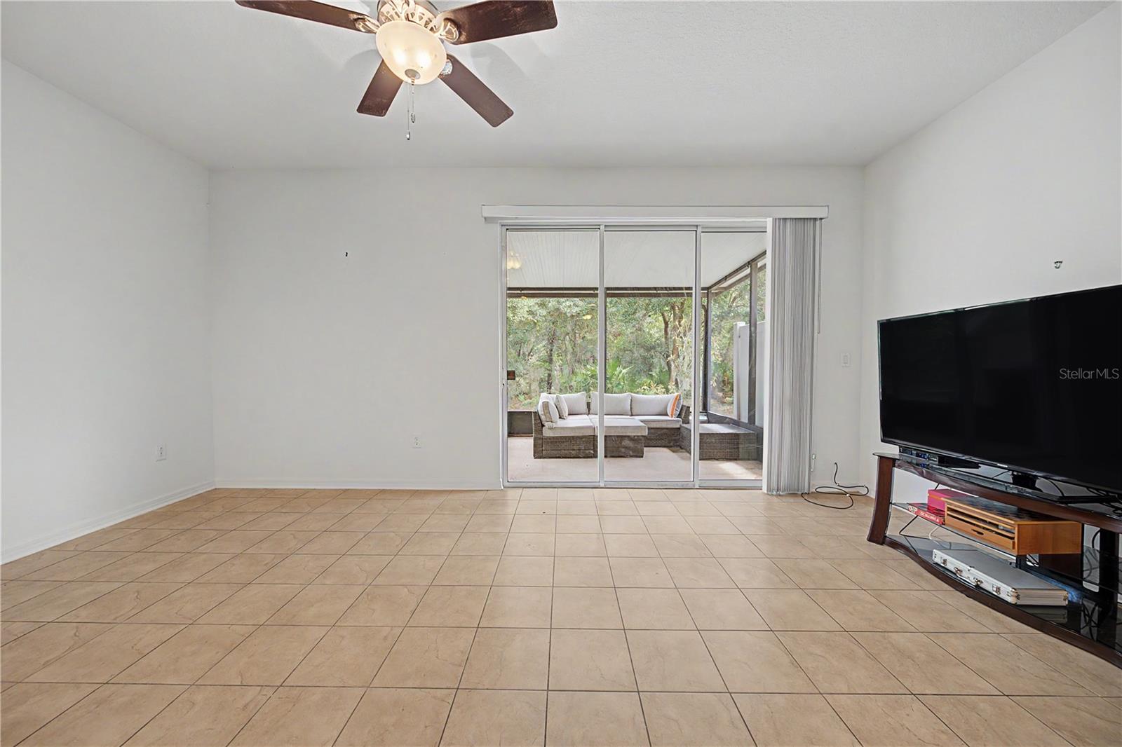 6914 HOLLY HEATH DR — photo 16