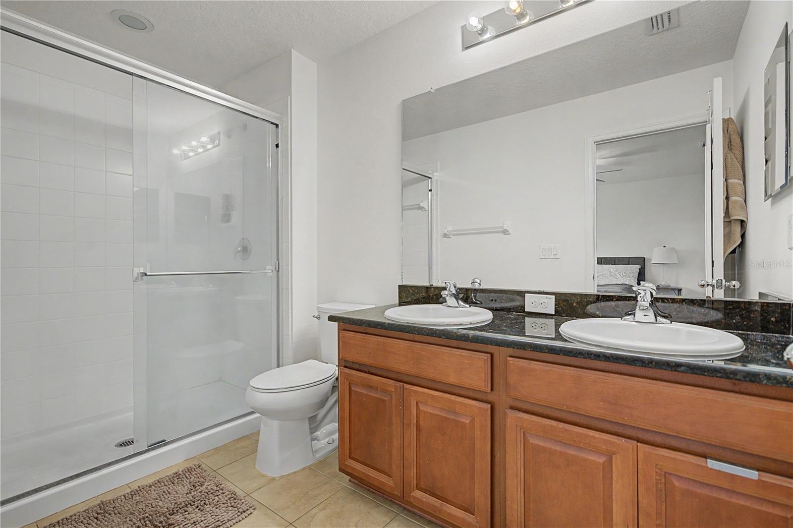 6914 HOLLY HEATH DR — photo 19