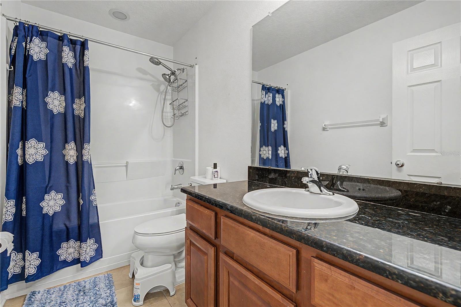 6914 HOLLY HEATH DR — photo 24