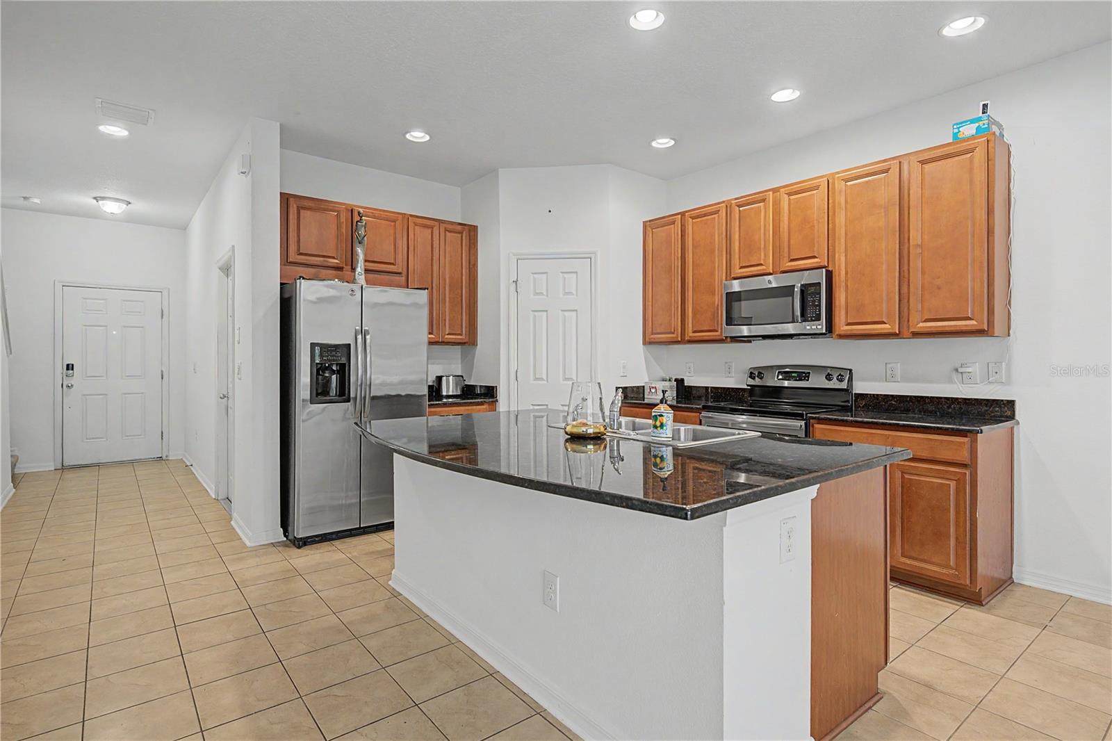 6914 HOLLY HEATH DR — photo 12