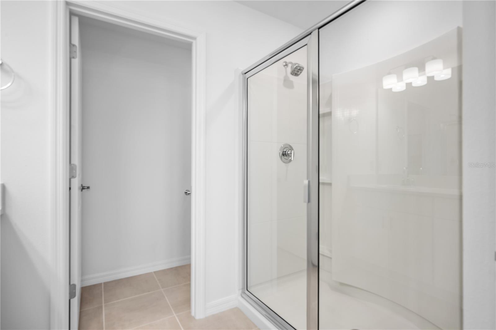 11252 FIELDSTONE DR — photo 24