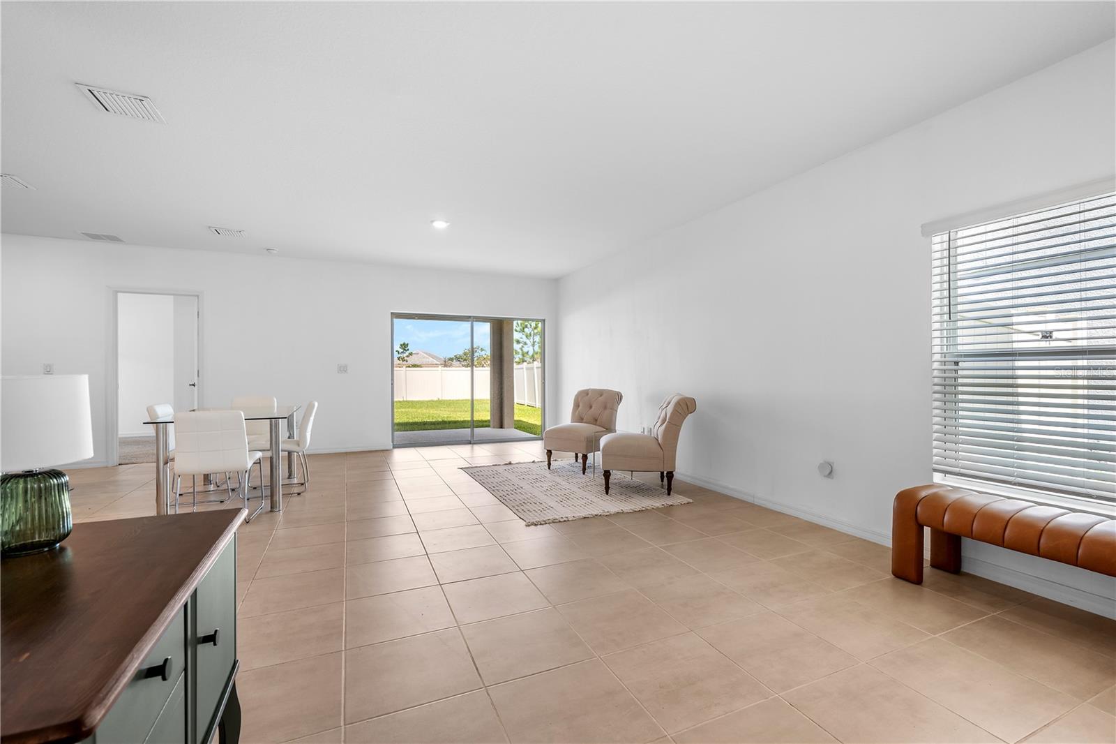 11252 FIELDSTONE DR — photo 9
