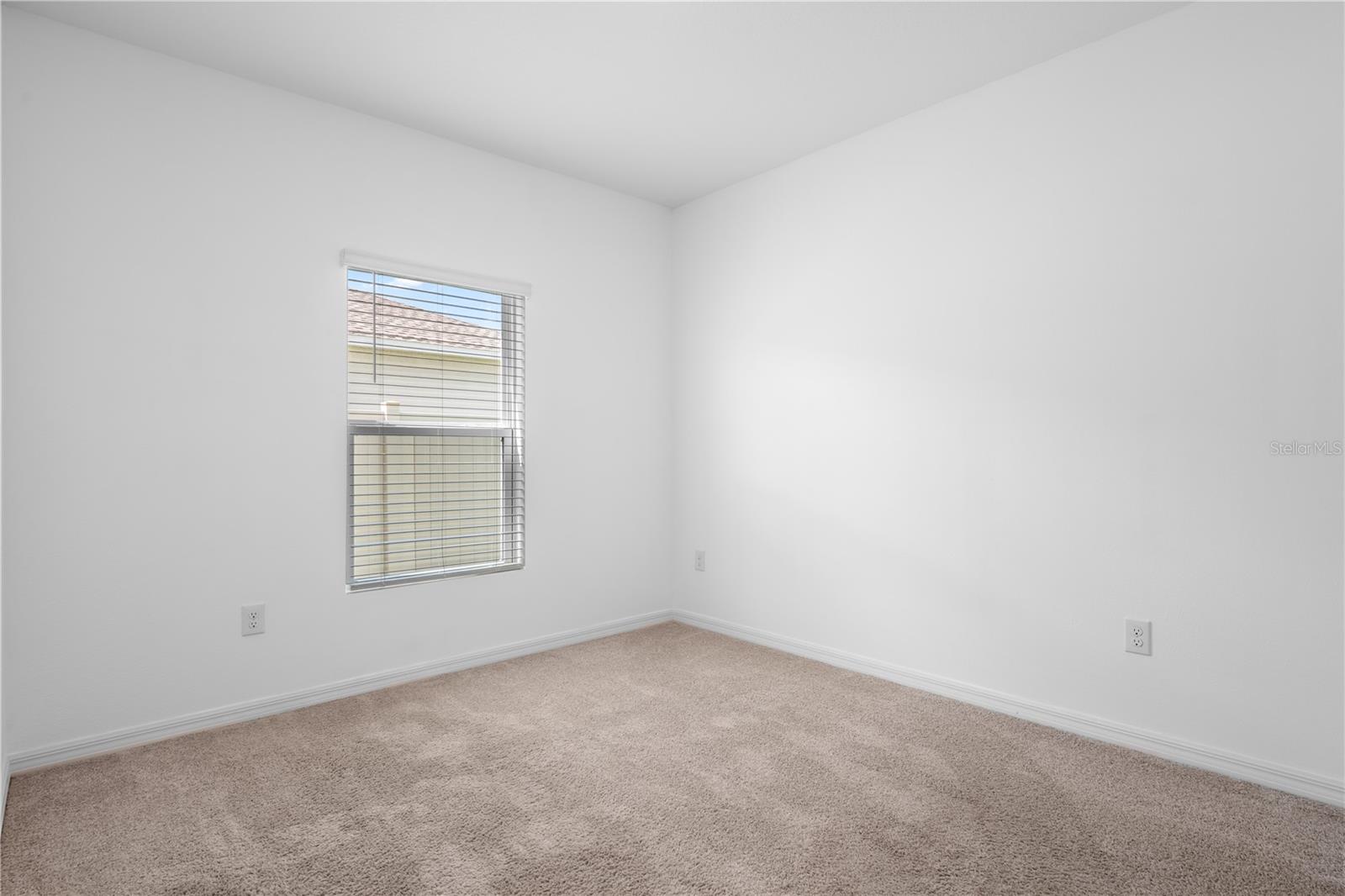 11252 FIELDSTONE DR — photo 13