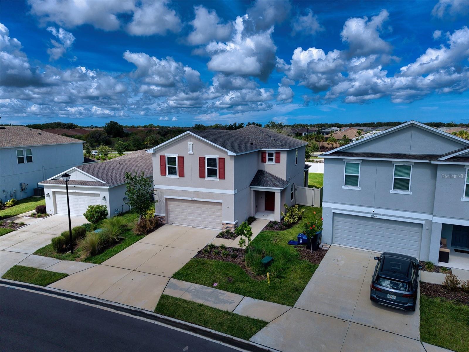 11252 FIELDSTONE DR — photo 2