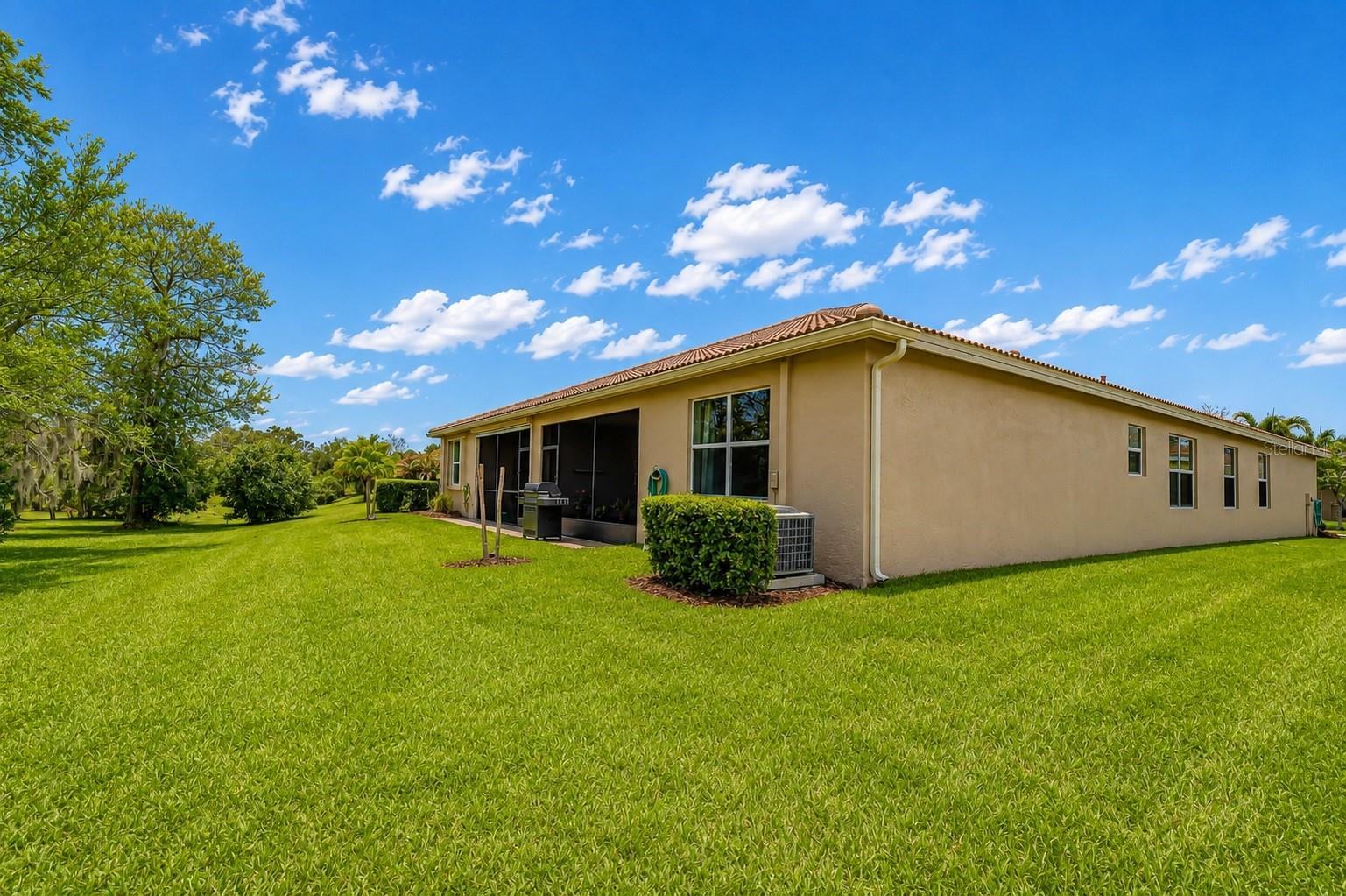 16158 AMETHYST KEY DR — photo 2
