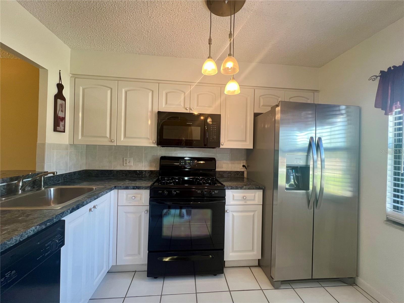2989 FLINT DR N — photo 2